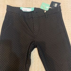 Stitch fix. With tags. Skinny ankle pants. Casual/dressy.  Black and brown.